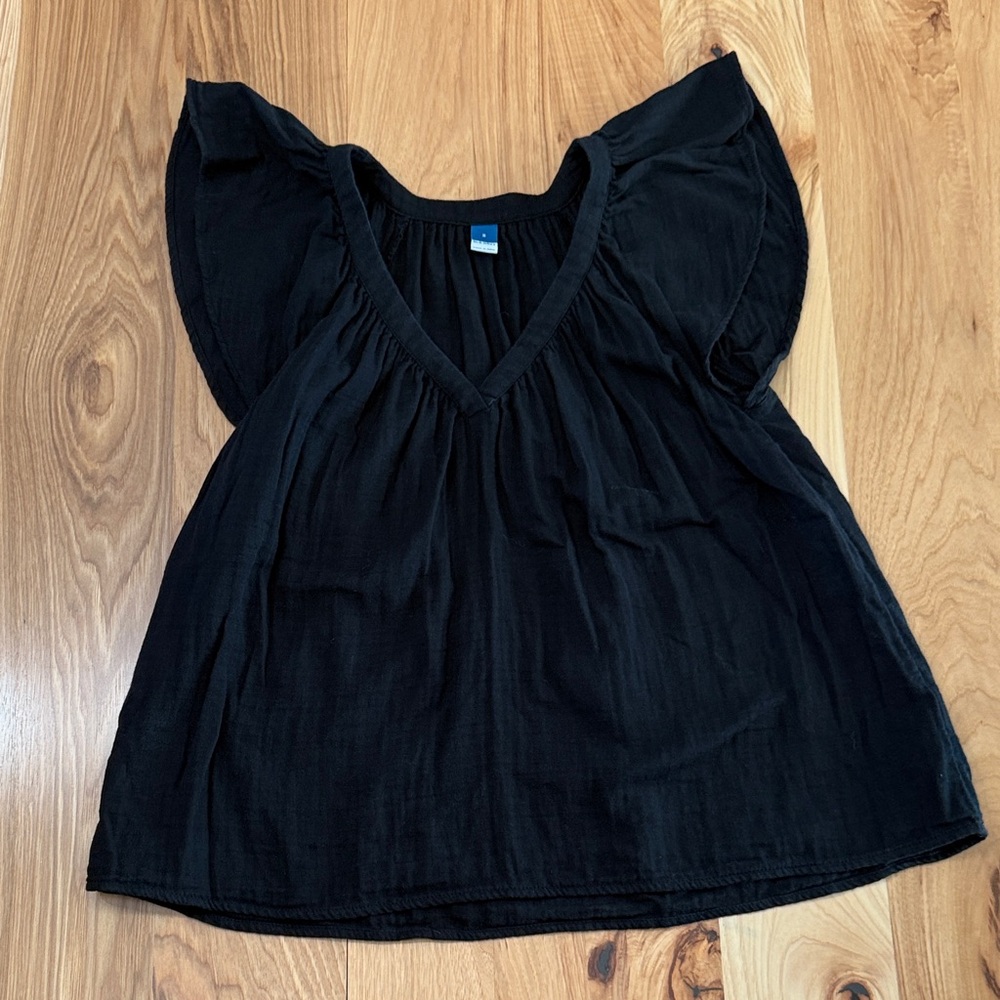 Old Navy Black Flutter Sleeve Blouse